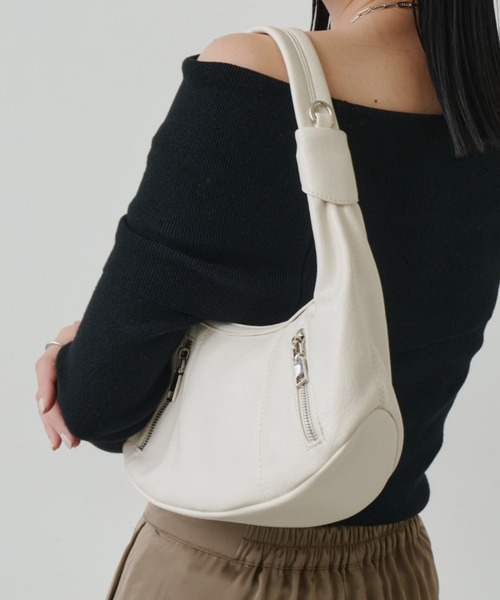 Aunt Marie's(アントマリーズ)の「ワンハンドルZIPポケットミニBAG(ハンドバッグ・レディース・ホワイト/ブラック・FREE)」の4枚目の写真