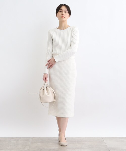 INDIVI(インディヴィ)の「◆【洗える/ラメ】ワイドリブニット(ニット/セーター・レディース・ネイビー/オフホワイト/サックスブルー・15 /13/19/05/38)」の16枚目の写真