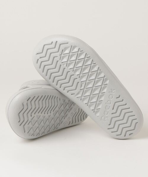 Reebok(リーボック)の「クリーン スライド / CLEAN SLIDE(サンダル・メンズ・ホワイト/ブラック/ネイビー/ライトグレー/オフホワイト/ブラック×ホワイト/レッド・23.5cm/24.0cm/25.0cm/26.0cm/28.0cm/29.0cm/30.0cm/27.0cm)」の13枚目の写真