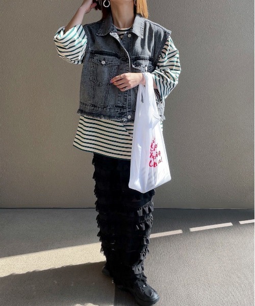 feepur by saya（フェピュールバイサヤ）の「フリンジデニムベスト（ベスト・レディース・ブラック/グレー/カーキ/ブルー/ネイビー・MEDIUM）」の22枚目の写真