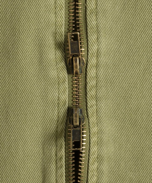 MUHET（ミュエータ）の「トラックジャケット（ジャージ・レディース・ライトグレー/ブラック/カーキ・MEDIUM/X-LARGE）」の4枚目の写真