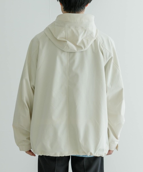 URBAN RESEARCH（アーバンリサーチ）の「『UR TECH POLIsh POLI』マウンテンパーカー（マウンテンパーカー・メンズ・グリーン系その他/アイボリー/ライトブルー・LARGE/MEDIUM）」の16枚目の写真