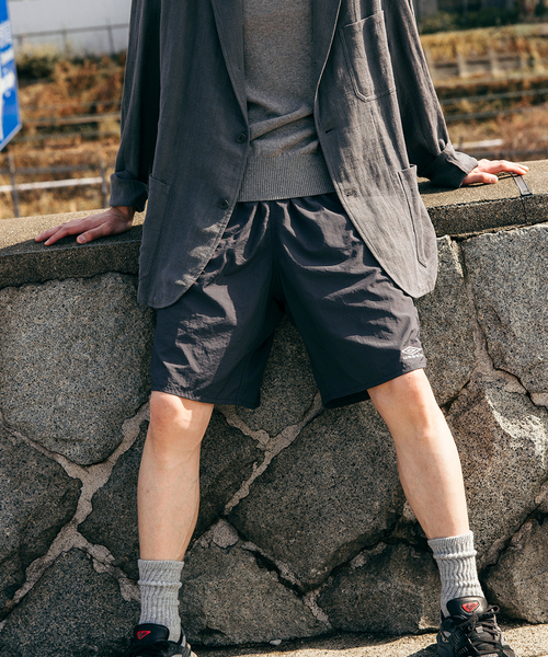 UMBRO（アンブロ）の「UMBRO × JOURNALSTANDARD / 2Way Warm Up Shorts（その他パンツ・メンズ・チャコールグレー/ブルー/ブラック/グリーン/ボルドー/ベージュ/ネイビー・MEDIUM/LARGE）」の20枚目の写真