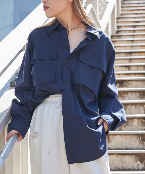 Firsthand（ファーストハンド）の「Firsthand/ファーストハンド ミリタリーシャツ / レギュラーカラーシャツ（シャツ/ブラウス・メンズ・ネイビー/ブラック・L/M）」の2枚目の写真