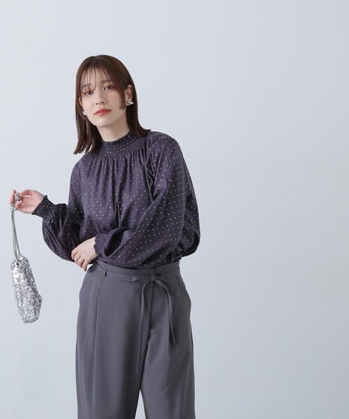 N.（N. Natural Beauty Basic）（エヌエヌナチュラルビューティーベーシック）の「◆箔ドットシャーリングブラウス（シャツ/ブラウス・レディース・ブラック系その他/ホワイト系その他・MEDIUM）」の3枚目の写真