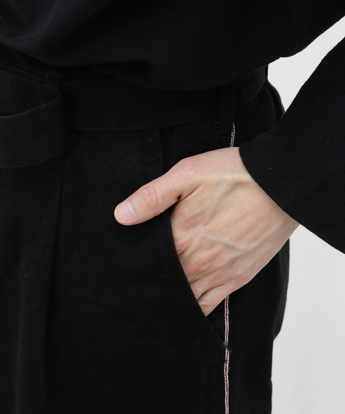 EDIFICE（エディフィス）の「【TATAMASS / タタマス】SELVAGE DENIM BELT PANTS（デニムパンツ・メンズ・ブラック/ホワイト・LARGE/MEDIUM）」の9枚目の写真