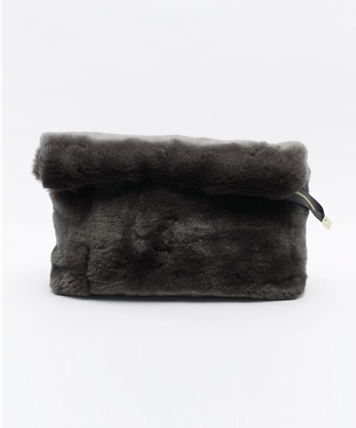 goocy（グーシー）の「ファーロールクラッチBag（クラッチバッグ・レディース・レッド/キャメル/チャコールグレー・FREE）」の2枚目の写真