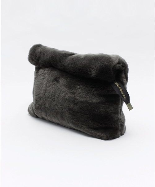 goocy（グーシー）の「ファーロールクラッチBag（クラッチバッグ・レディース・レッド/キャメル/チャコールグレー・FREE）」の7枚目の写真