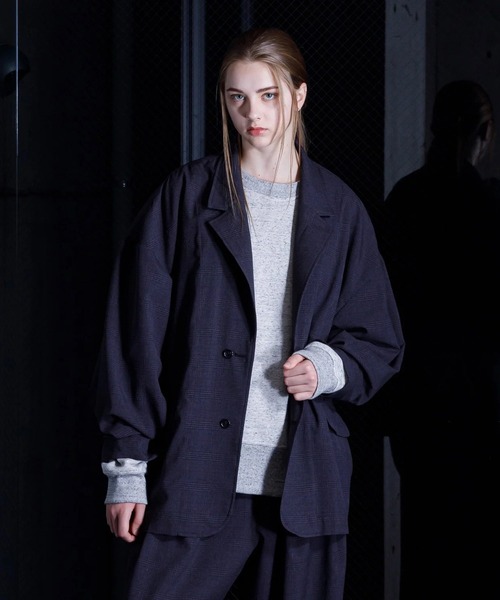 VOAAOV（ヴォアーブ）の「【VOAAOV】Chic Tech Big Tailored Jacket（テーラードジャケット・メンズ・グレー/チャコールグレー/ブラック・2/1）」の2枚目の写真