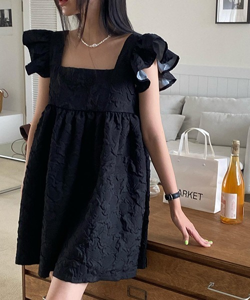 gossip!ロサンゼルス(ゴシップロサンゼルス)の「ラッフルショルダ-ワンピース(シャツ/ブラウス・レディース・ブラック/ホワイト・FREE)」の12枚目の写真