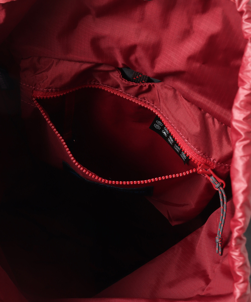 KLATTERMUSEN(クレッタルムーセン)の「KLATTERMUSEN / クレッタルムーセン Fjorm Backpack 18L 40432U11(バックパック/リュック・メンズ・ブラック系その他・FREE)」の8枚目の写真