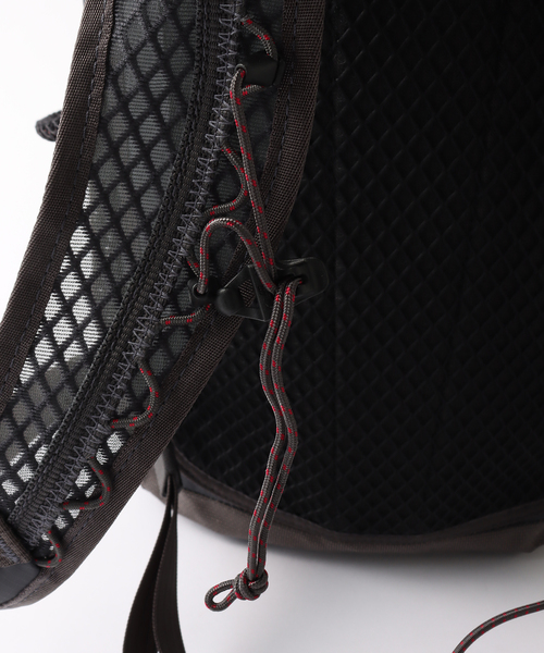 KLATTERMUSEN(クレッタルムーセン)の「KLATTERMUSEN / クレッタルムーセン Fjorm Backpack 18L 40432U11(バックパック/リュック・メンズ・ブラック系その他・FREE)」の17枚目の写真