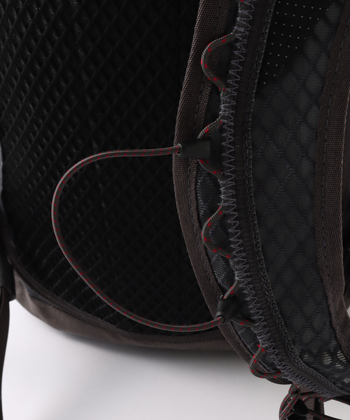 KLATTERMUSEN(クレッタルムーセン)の「KLATTERMUSEN / クレッタルムーセン Fjorm Backpack 18L 40432U11(バックパック/リュック・メンズ・ブラック系その他・FREE)」の18枚目の写真