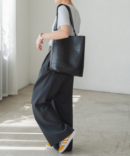 Spick & Span（スピックアンドスパン）の「adidas / アディダス EXCLUSIVE GAZELLE85 IG6221（スニーカー・レディース・イエロー・25cm/24.5cm/24cm/23.5cm/23cm）」の3枚目の写真