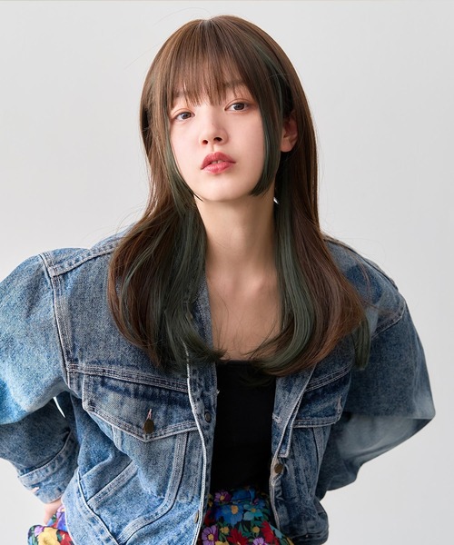 LINEASTORIA（リネアストリア）の「【フルウィッグ・ミディアム】アンソルミディ（ウィッグ・レディース・ブラック×レッド/レッド系/アッシュブラウン/ブラウン/ダークブラウン/グリーン系・FREE）」の10枚目の写真