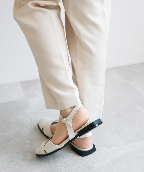 chocolates(チョコラテス)の「ローヒール カジュアルグルカサンダル【日本製】(サンダル・レディース・ブラック/アイボリー/グレー・M/S/LL/L)」の10枚目の写真