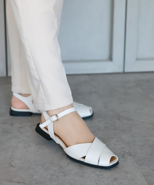 chocolates(チョコラテス)の「ローヒール カジュアルグルカサンダル【日本製】(サンダル・レディース・ブラック/アイボリー/グレー・M/S/LL/L)」の15枚目の写真