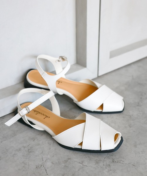 chocolates(チョコラテス)の「ローヒール カジュアルグルカサンダル【日本製】(サンダル・レディース・ブラック/アイボリー/グレー・M/S/LL/L)」の19枚目の写真