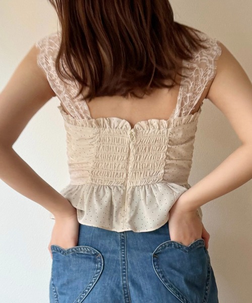 DEICY（デイシー）の「レースギャザーキャミソール（キャミソール・レディース・ブラック/アイボリー・FREE）」の4枚目の写真