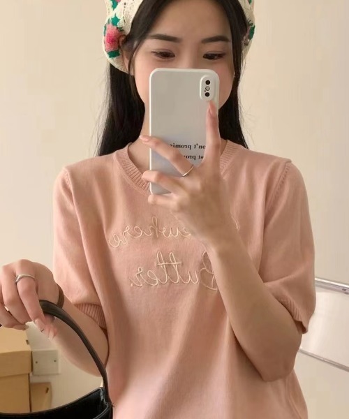 LAC-VERT(ラック・ヴェール)の「ロゴ刺繍サマーニット(Tシャツ/カットソー・レディース・アイボリー/グレー/ブルー/レッド/ピンク/ブラウン/ネイビー・FREE)」の22枚目の写真