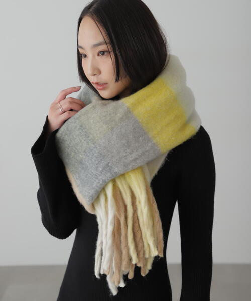 FREE'S MART（フリーズマート）の「◇大柄チェックストール（マフラー・レディース・ブラック系その他/ブラウン系その他/イエロー系その他/ブルー系その他・ﾌﾘ-）」の22枚目の写真