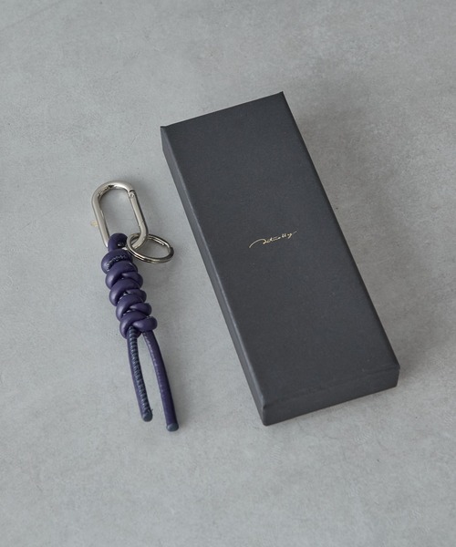 Actually（アクチュアリー）の「本革screwish key charm キーチャーム（キーケース/キーアクセサリー・レディース・グリーン/イエロー/ネイビー/ボルドー・0/フリー）」の10枚目の写真