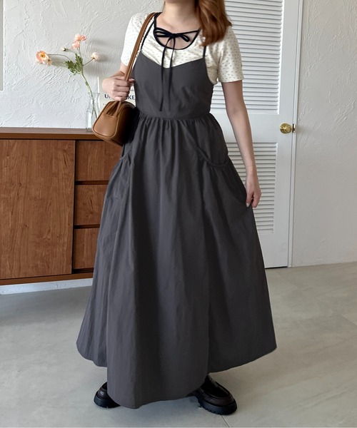 raffime（ラフィミー）の「バックリボンナイロンキャミワンピース（ワンピース・レディース・チャコールグレー/アイボリー・MEDIUM/SMALL）」の4枚目の写真