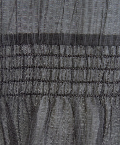 ikka（イッカ）の「バックシャーリングシアーシャツ（シャツ/ブラウス・レディース・ライトベージュ/チャコールグレー/ブルー・M/L/S）」の21枚目の写真