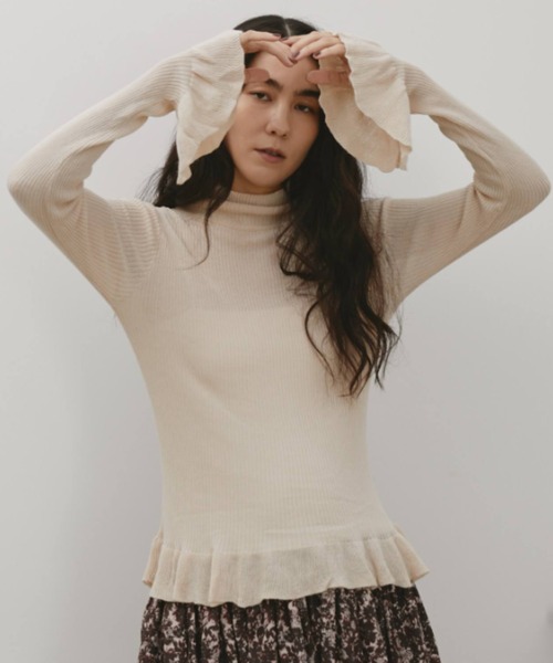 Libra Cue（リブラ キュー）の「タートルネックフリルニット（ニット/セーター・レディース・ボルドー/グリーン/アイボリー/ブラック/ピンク/グレー・FREE）」の17枚目の写真