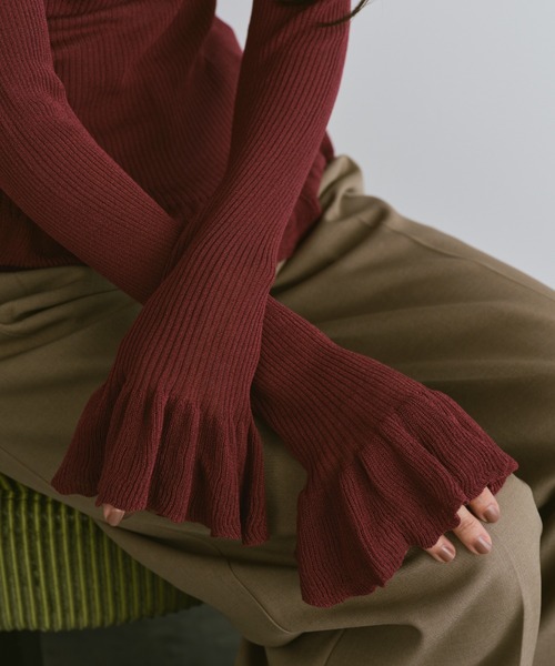 Libra Cue（リブラ キュー）の「タートルネックフリルニット（ニット/セーター・レディース・ボルドー/グリーン/アイボリー/ブラック/ピンク/グレー・FREE）」の10枚目の写真