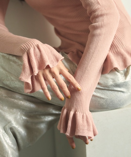 Libra Cue（リブラ キュー）の「タートルネックフリルニット（ニット/セーター・レディース・ボルドー/グリーン/アイボリー/ブラック/ピンク/グレー・FREE）」の9枚目の写真