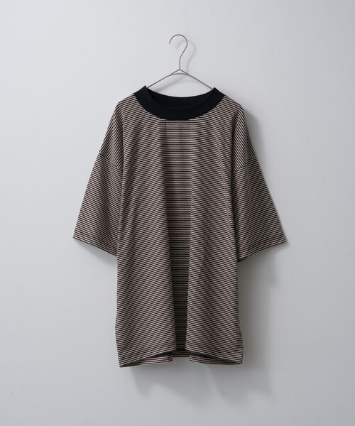 WHIMSIC（ウィムジック）の「【UNISEX】モックネックボーダーTシャツ（Tシャツ/カットソー・メンズ・グレー/ブルー/ブラック・FREE）」の4枚目の写真