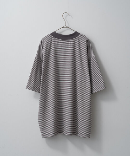 WHIMSIC（ウィムジック）の「【UNISEX】モックネックボーダーTシャツ（Tシャツ/カットソー・メンズ・グレー/ブルー/ブラック・FREE）」の20枚目の写真