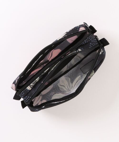 ROXY（ロキシー）の「DA ROCK PRINTED/ロキシーポーチ（ポーチ・レディース・ピンク/ブラック/チャコールグレー・FREE）」の6枚目の写真