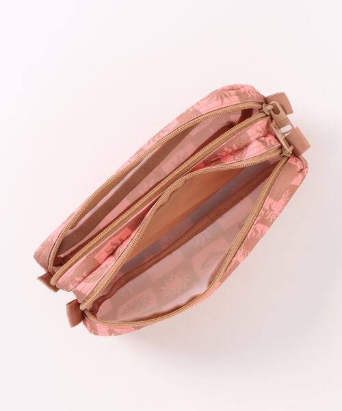 ROXY（ロキシー）の「DA ROCK PRINTED/ロキシーポーチ（ポーチ・レディース・ピンク/ブラック/チャコールグレー・FREE）」の4枚目の写真