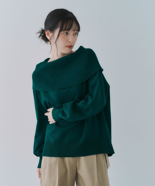 YECCA VECCA(イェッカヴェッカ)の「オフショルニット(ニット/セーター・レディース・ベージュ/レッド/ブラック/グリーン・FREE)」の1枚目の写真