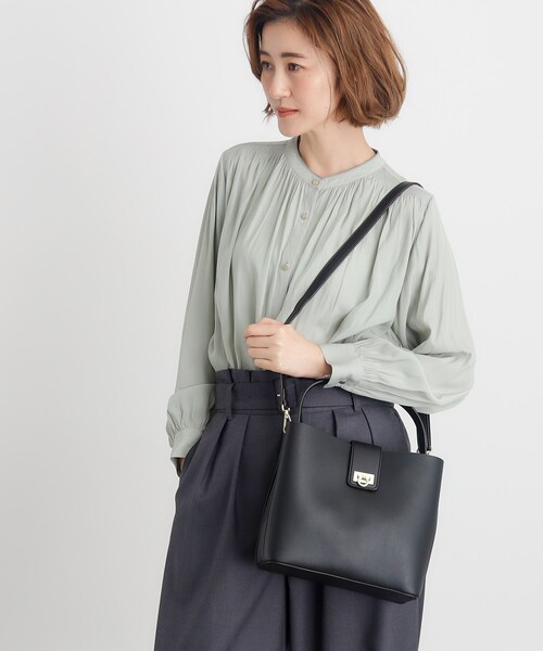 grove(グローブ)の「◆雑誌掲載【人間工学】ベルトオコシダブルショルダー(ショルダーバッグ・レディース・ライトグレー/ブラック/モスグリーン/ブラウン系・00)」の7枚目の写真