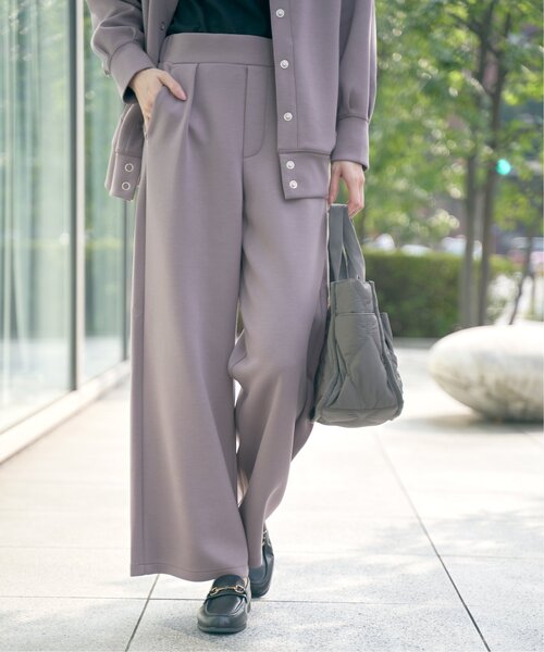 ikka（イッカ）の「【洗濯機で洗える／親子コーデ】GOKU楽ダンボールワイドパンツ（その他パンツ・レディース・ベージュ/モカ/ダークグリーン/ブラック・M/L/S）」の8枚目の写真