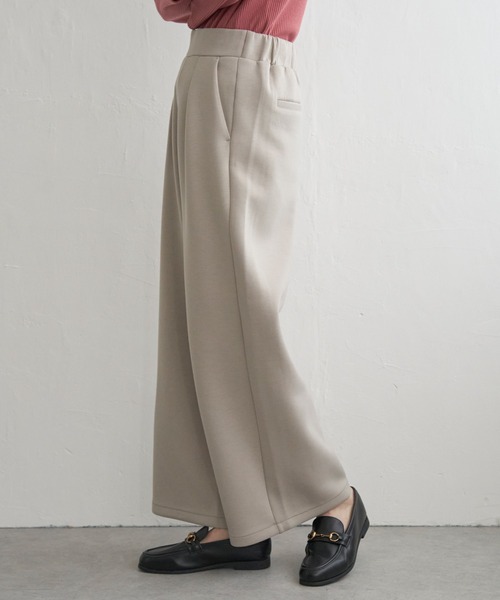 ikka（イッカ）の「【洗濯機で洗える／親子コーデ】GOKU楽ダンボールワイドパンツ（その他パンツ・レディース・ベージュ/モカ/ダークグリーン/ブラック・M/L/S）」の3枚目の写真