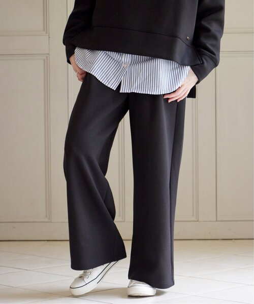 ikka（イッカ）の「【洗濯機で洗える／親子コーデ】GOKU楽ダンボールワイドパンツ（その他パンツ・レディース・ベージュ/モカ/ダークグリーン/ブラック・M/L/S）」の2枚目の写真