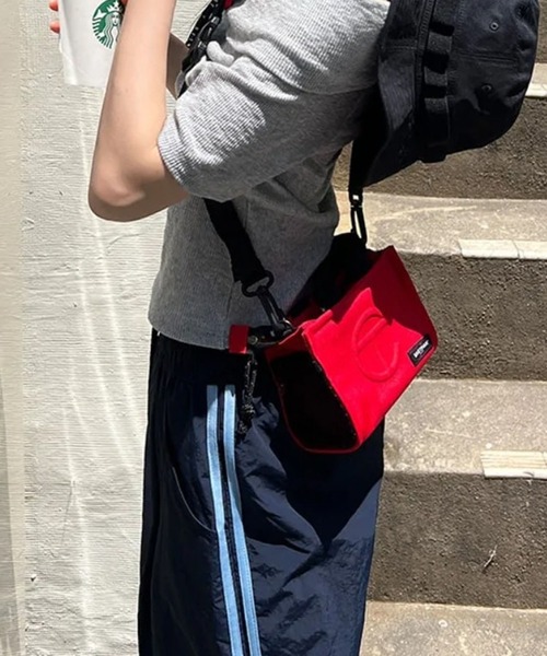 LYEON(リヨン)の「サイドラインナイロントラックパンツ(その他パンツ・レディース・ブラウン/ネイビー・FREE)」の17枚目の写真