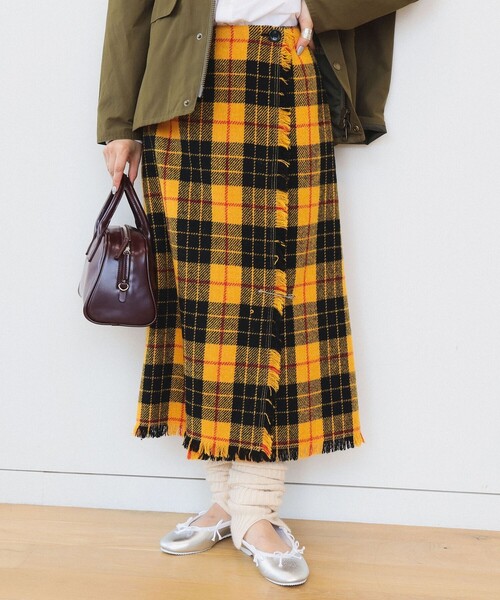 BEAMS BOY(ビームスボーイ)の「ハリスツイード フリンジ スカート 24AW(スカート・レディース・グレー/イエロー・1/2)」の10枚目の写真