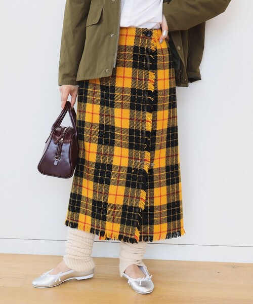 BEAMS BOY(ビームスボーイ)の「ハリスツイード フリンジ スカート 24AW(スカート・レディース・グレー/イエロー・1/2)」の11枚目の写真