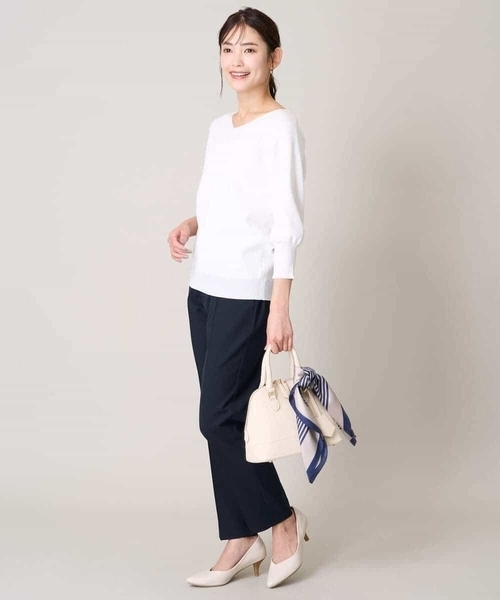 a.v.v（アーヴェヴェ）の「【洗える/イージーケア/UVカット/ストレッチ】スカルノテックステーパードパンツ（その他パンツ・レディース・ネイビー/ブラウン/ライトグレー・34/36/38/42/40）」の5枚目の写真