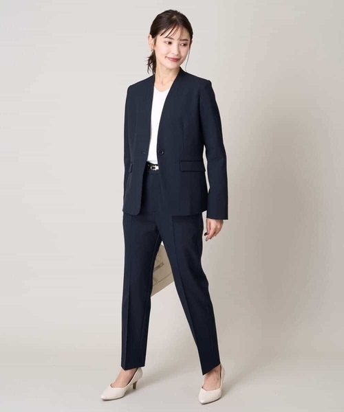 a.v.v（アーヴェヴェ）の「【洗える/イージーケア/UVカット/ストレッチ】スカルノテックステーパードパンツ（その他パンツ・レディース・ネイビー/ブラウン/ライトグレー・34/36/38/42/40）」の9枚目の写真