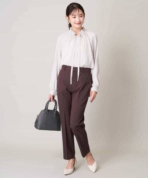 a.v.v（アーヴェヴェ）の「【洗える/イージーケア/UVカット/ストレッチ】スカルノテックステーパードパンツ（その他パンツ・レディース・ネイビー/ブラウン/ライトグレー・34/36/38/42/40）」の16枚目の写真