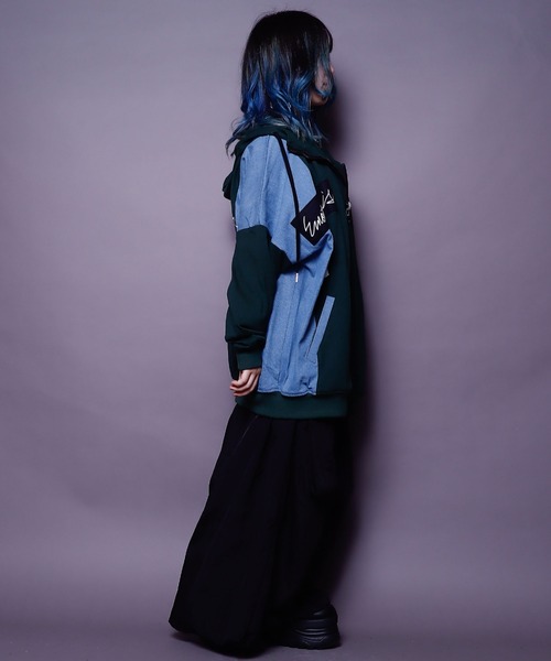 AFYF(エーエフワイエフ)の「AFYF DENIM MIX PARKA/ビッグシルエット デニムミックス パーカー(パーカー・レディース・ダークグリーン/インディゴブルー/ブラック系その他/ホワイト系その他・FREE)」の18枚目の写真