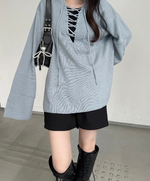 nemne store（ネンネストア）の「《Delfy》編み上げスキッパーニット（ニット/セーター・レディース・アイボリー/チャコールグレー/ライトブルー・SMALL/MEDIUM）」の5枚目の写真