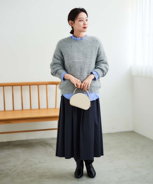 le.coeur blanc（ルクールブラン）の「フリルカラーギャザーブラウス（シャツ/ブラウス・レディース・ブルー系その他2/オフホワイト/ブルー・38）」の9枚目の写真