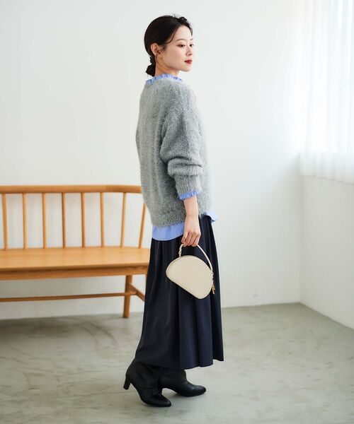 le.coeur blanc（ルクールブラン）の「フリルカラーギャザーブラウス（シャツ/ブラウス・レディース・ブルー系その他2/オフホワイト/ブルー・38）」の10枚目の写真